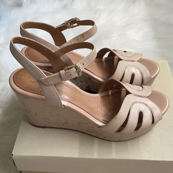 Clarks Shoes - Clarks wedge sandal